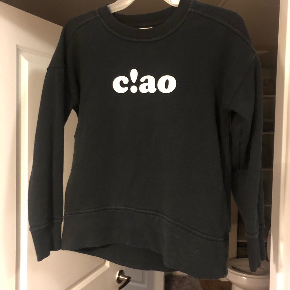 Black sweatshirt